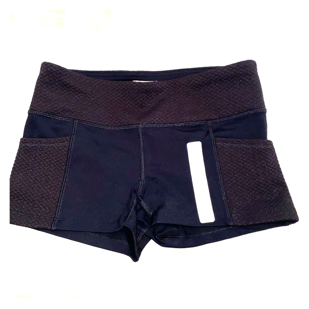 Black Textured Pocket Athletic Short S